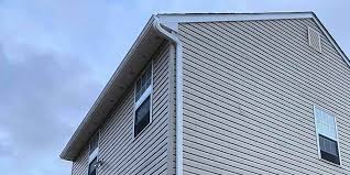 Best Siding Removal and Disposal  in Clinton, IA